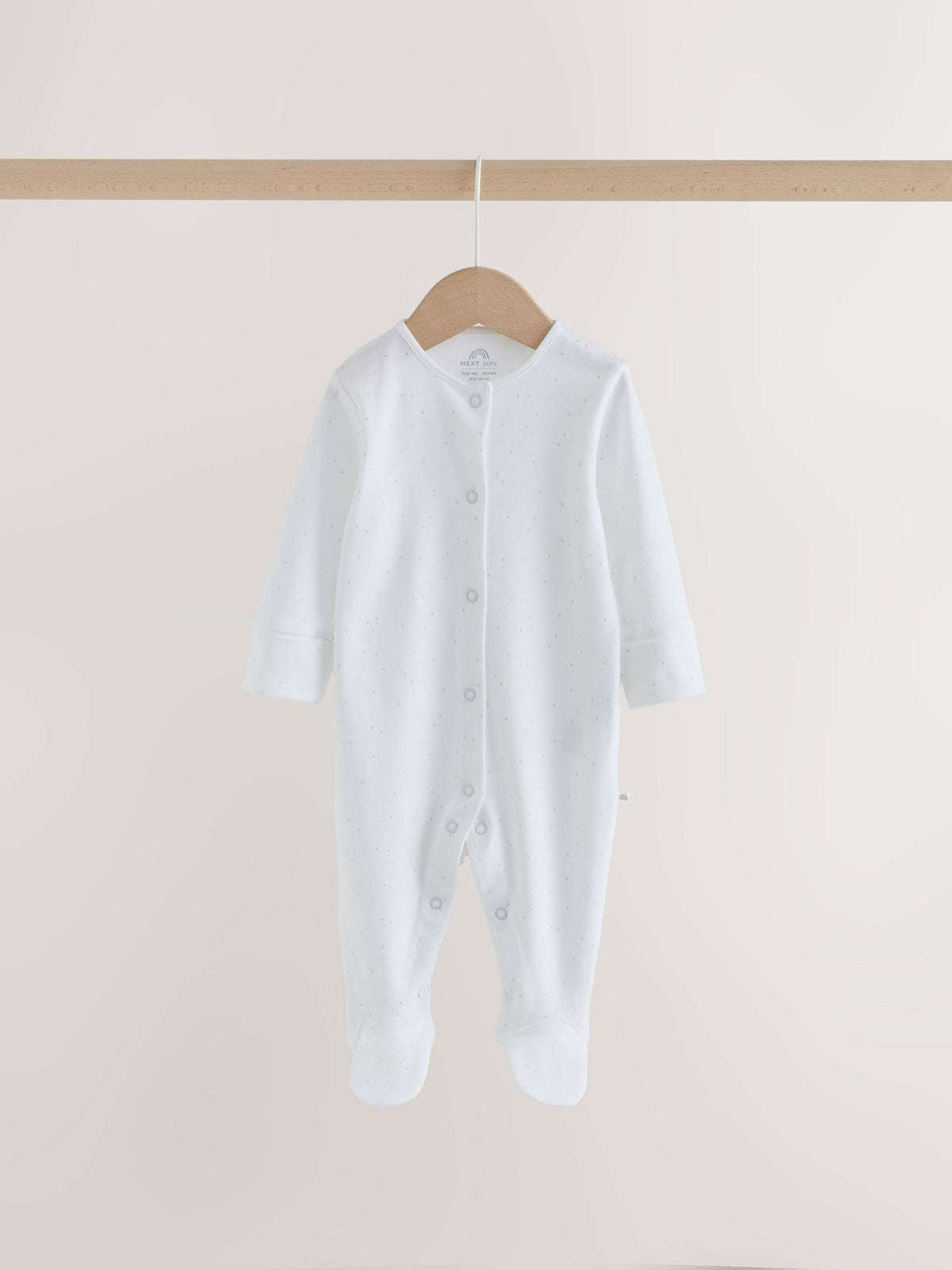 White Mini Safari Animals 7 Pack Baby Sleepsuits (0-2yrs)