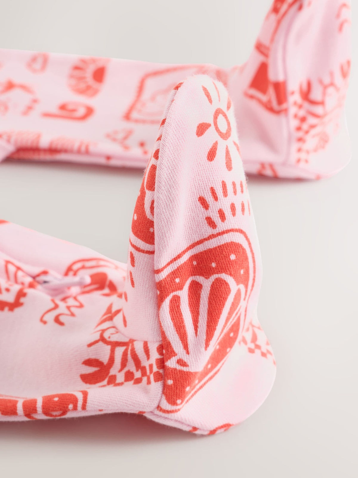 Red/Pink Baby Sleepsuits 3 Pack (0mths-3yrs)