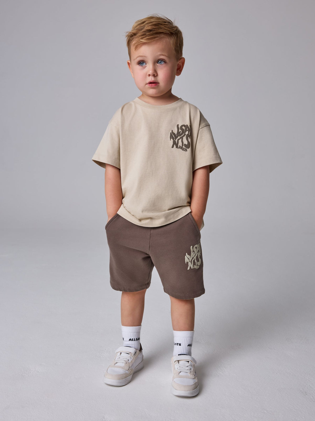 smALLSAINTS Neutral Orlando T-Shirt and Shorts Younger Set