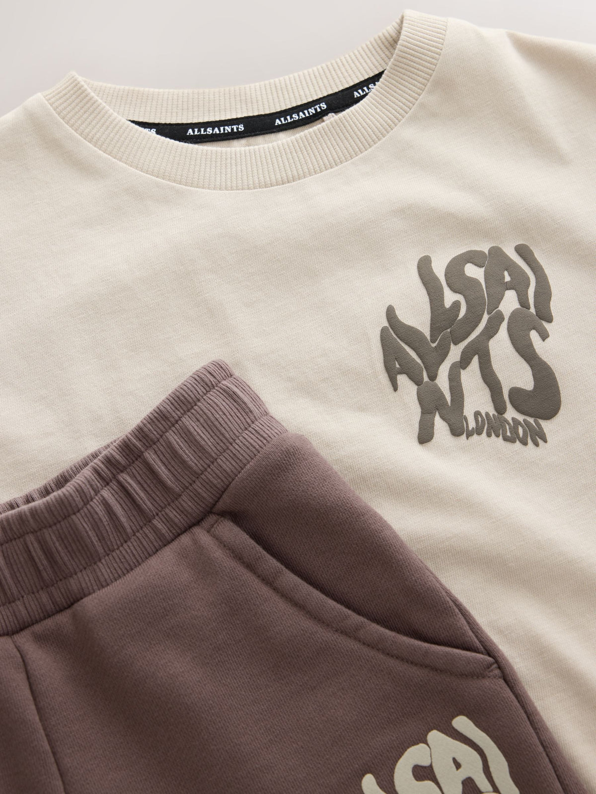 smALLSAINTS Neutral Orlando T-Shirt and Shorts Younger Set