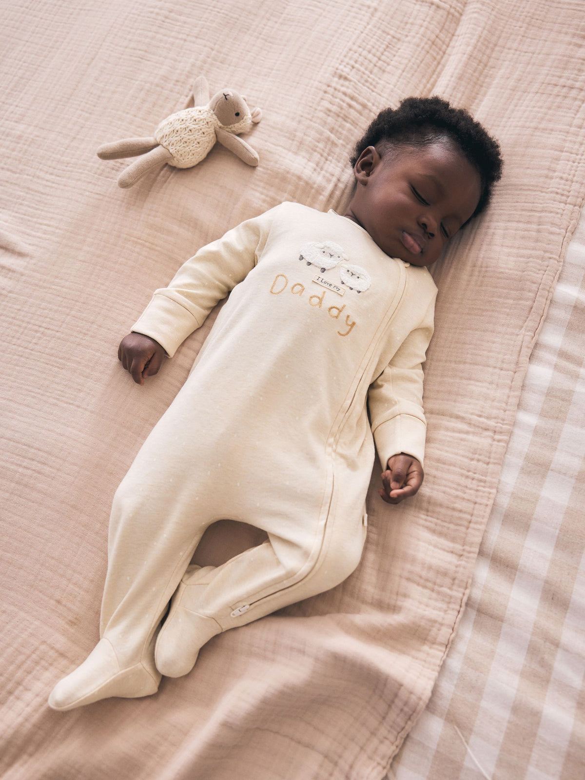Neutral I Love My Daddy Two Way Zip Baby Sleepsuit (0-18mths)