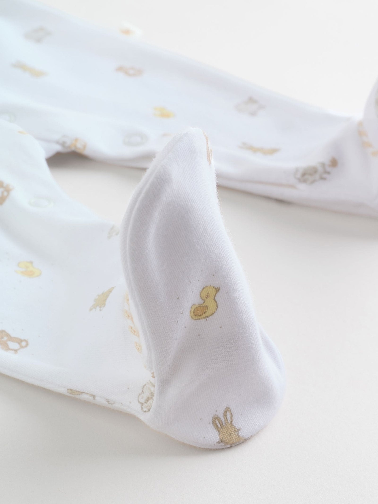 White Collar Baby Sleepsuits 3 Pack (0-2yrs)