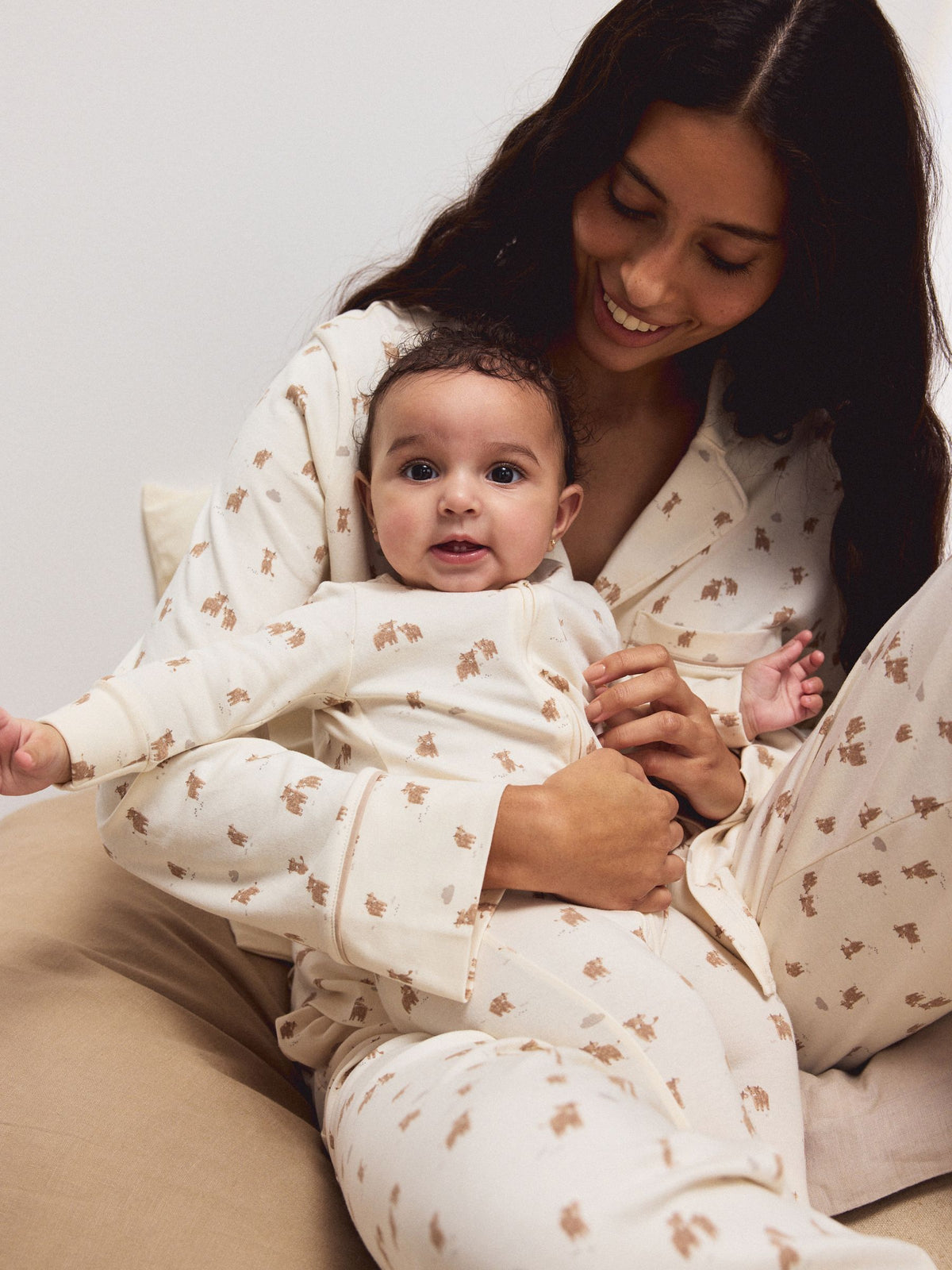 Neutral Hamish Two Way Zip Baby Sleepsuits 3 Pack (0-2yrs)