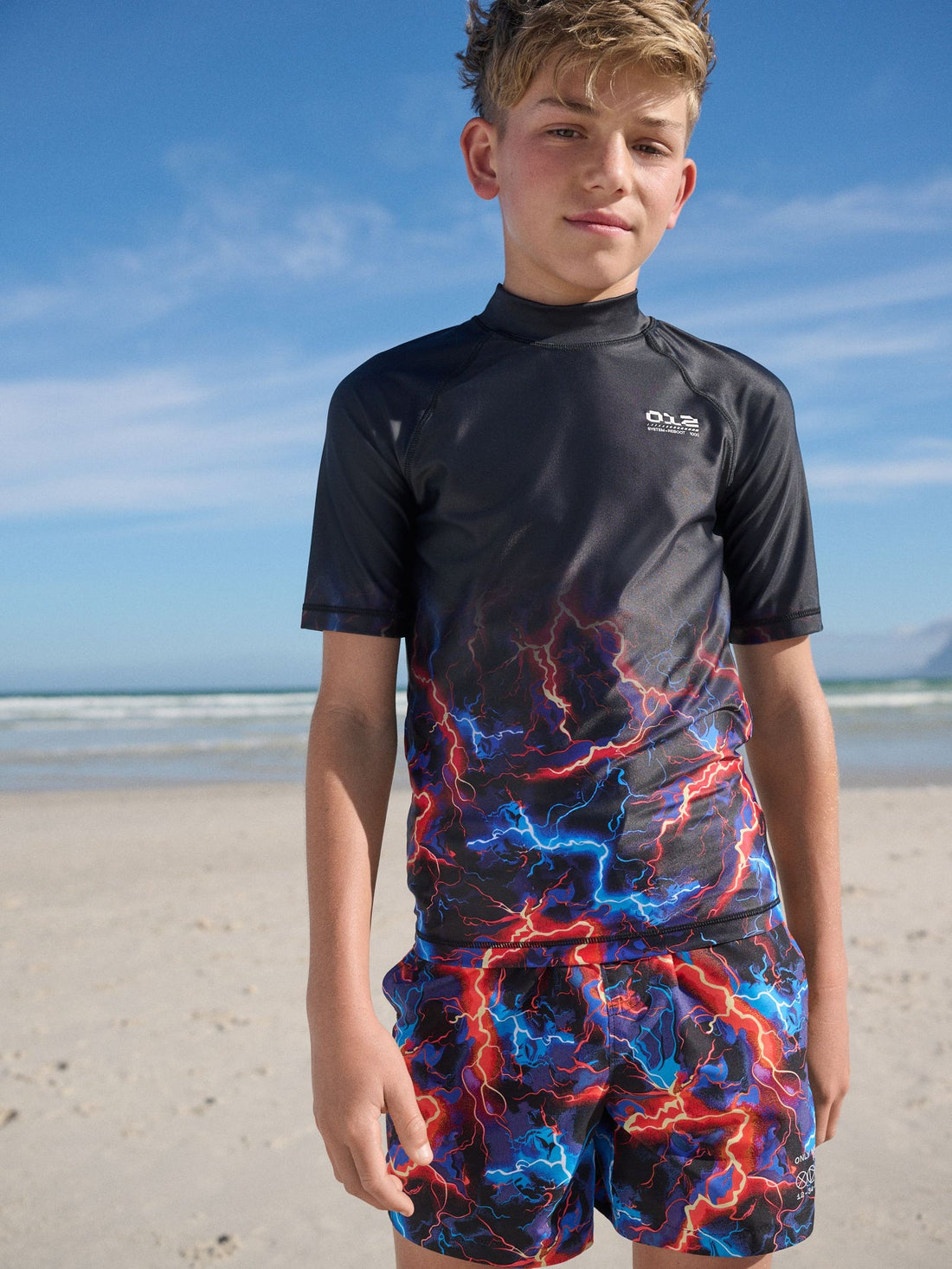 Black Lightening Bolt Short Sleeve Rash Vest (1.5-16yrs)