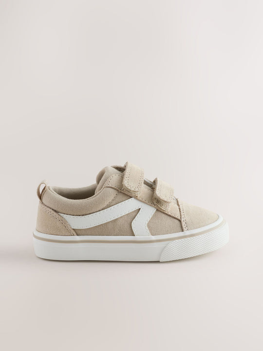 Neutral/White Standard Fit (F) Trainers