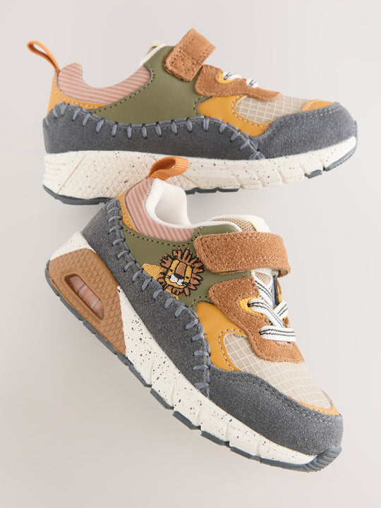 Brown Lion Standard Fit (F) Elastic Lace Trainers
