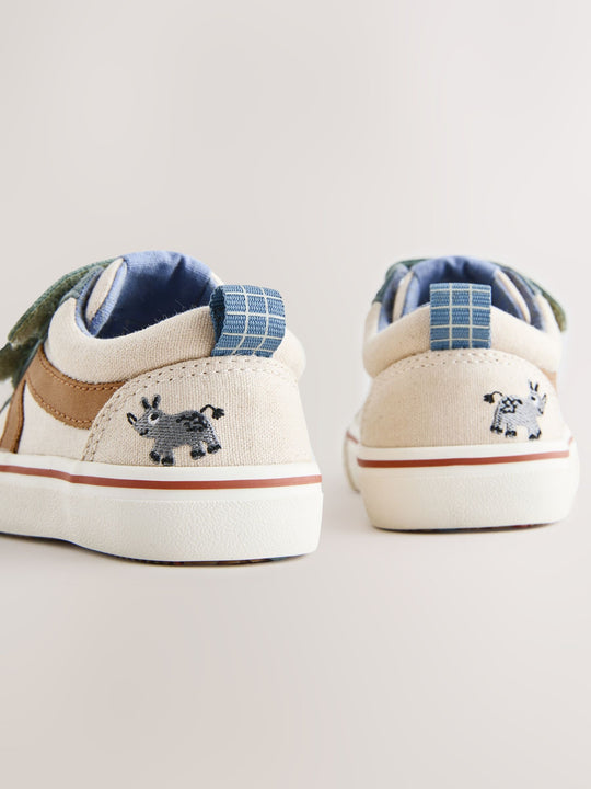 Neutral Standard Fit (F) Trainers