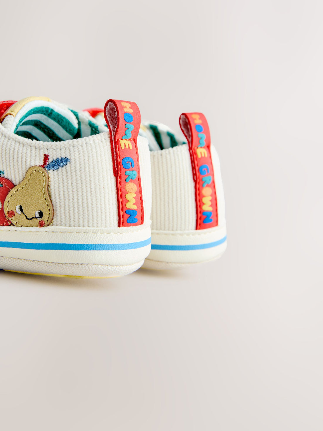 White Veggies Touch Fastening Baby Trainers (0-2mths)