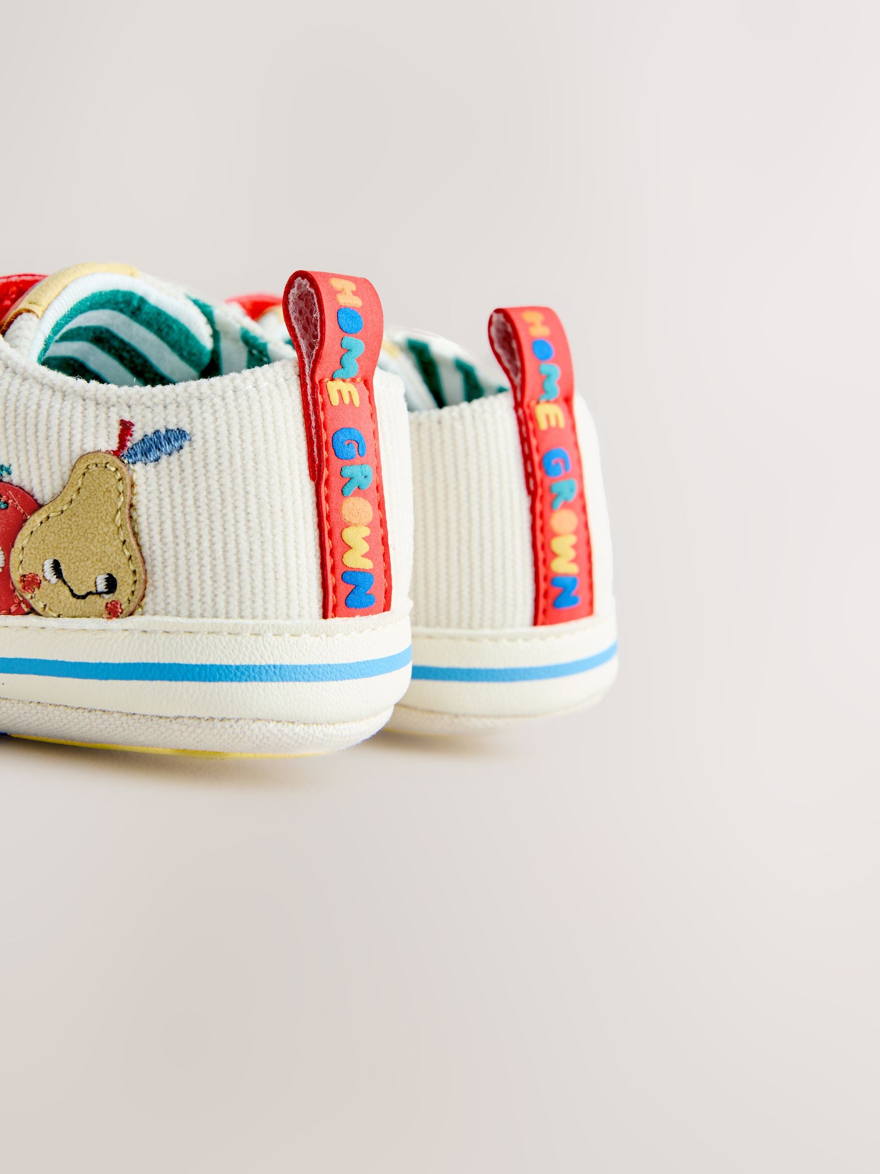 White Veggies Touch Fastening Baby Trainers (0-2mths)