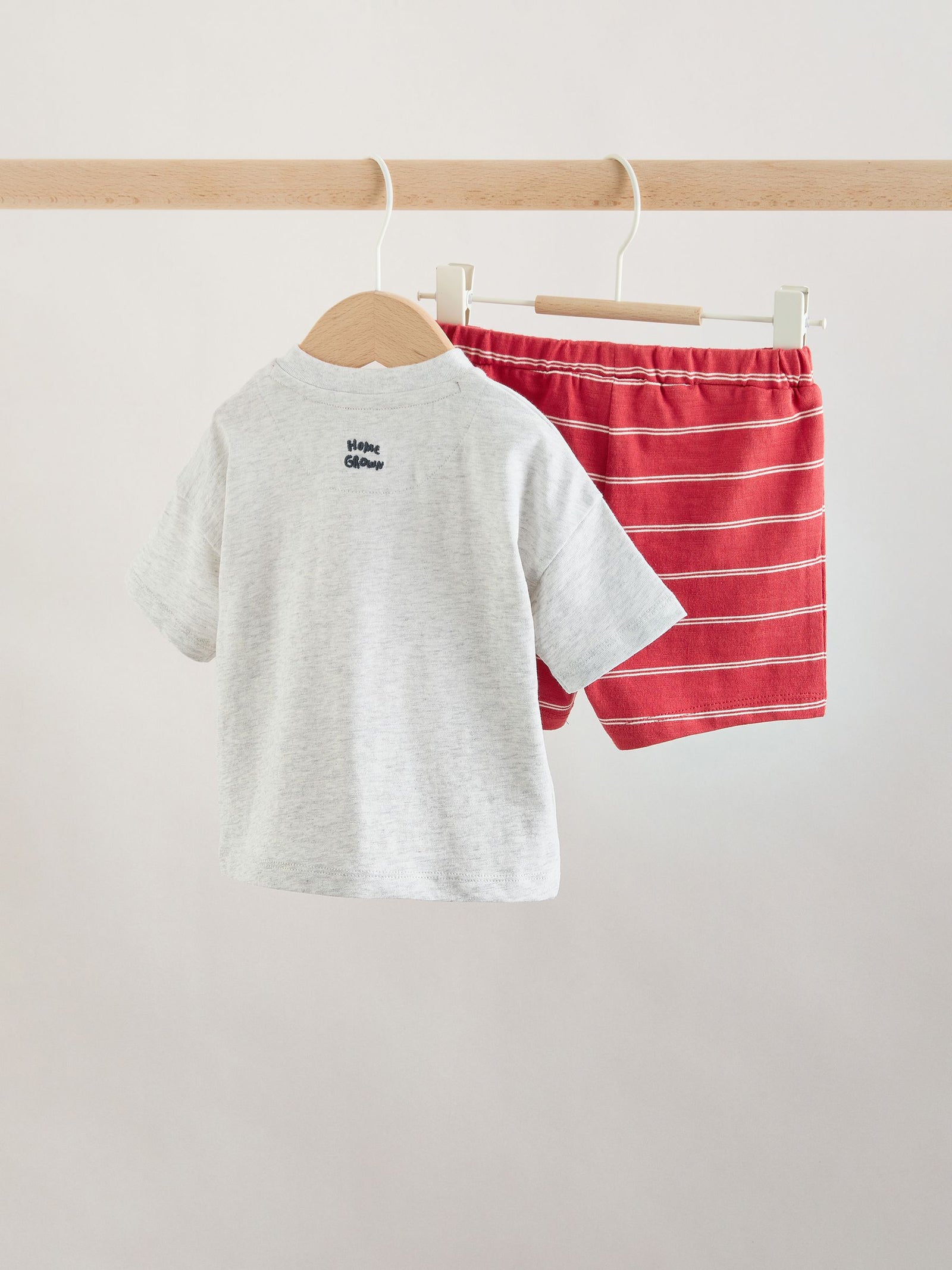 Red Farm Print Top and Shorts Baby Set (0mths-2yrs)