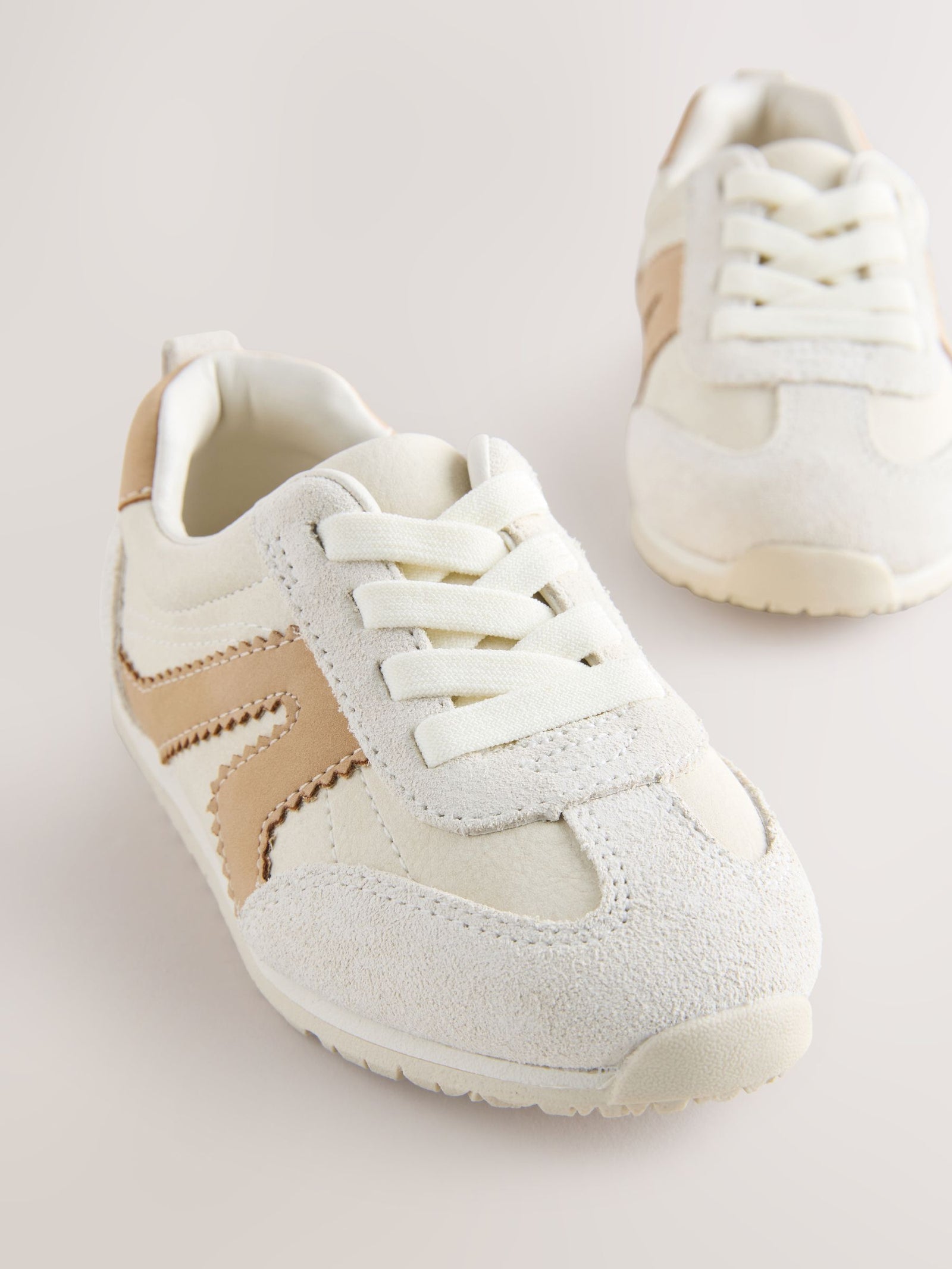 Neutral Standard Fit (F) Elastic Lace Trainers
