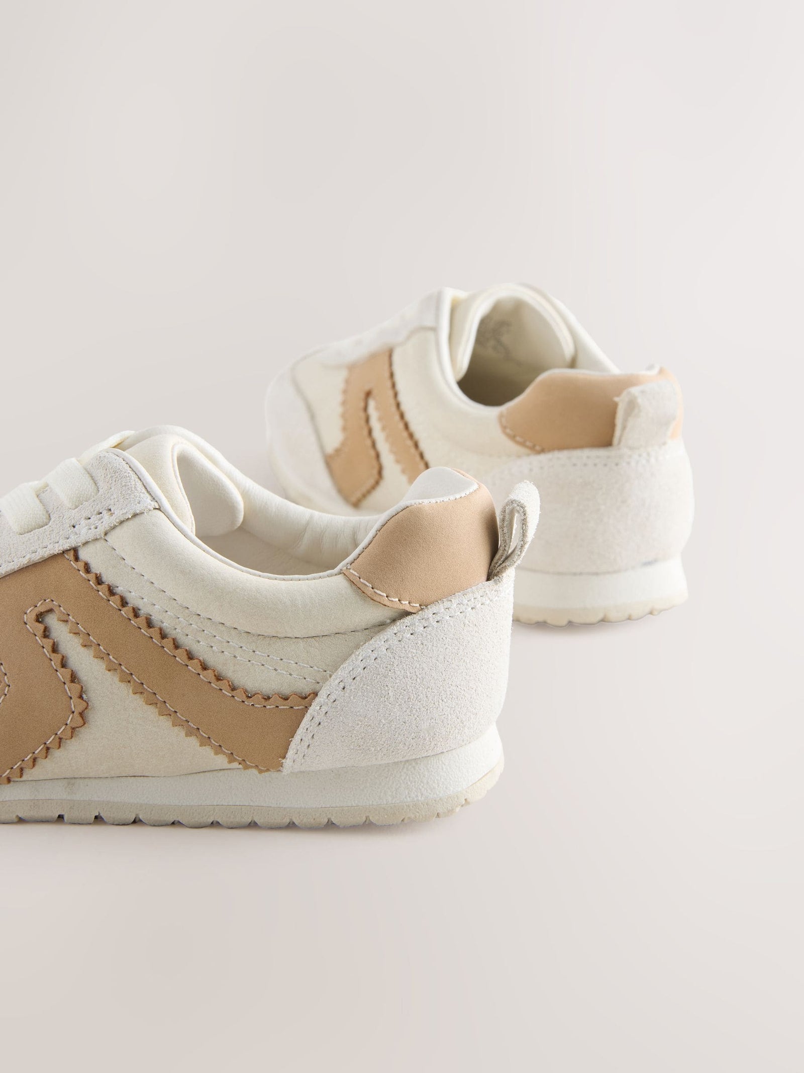 Neutral Standard Fit (F) Elastic Lace Trainers