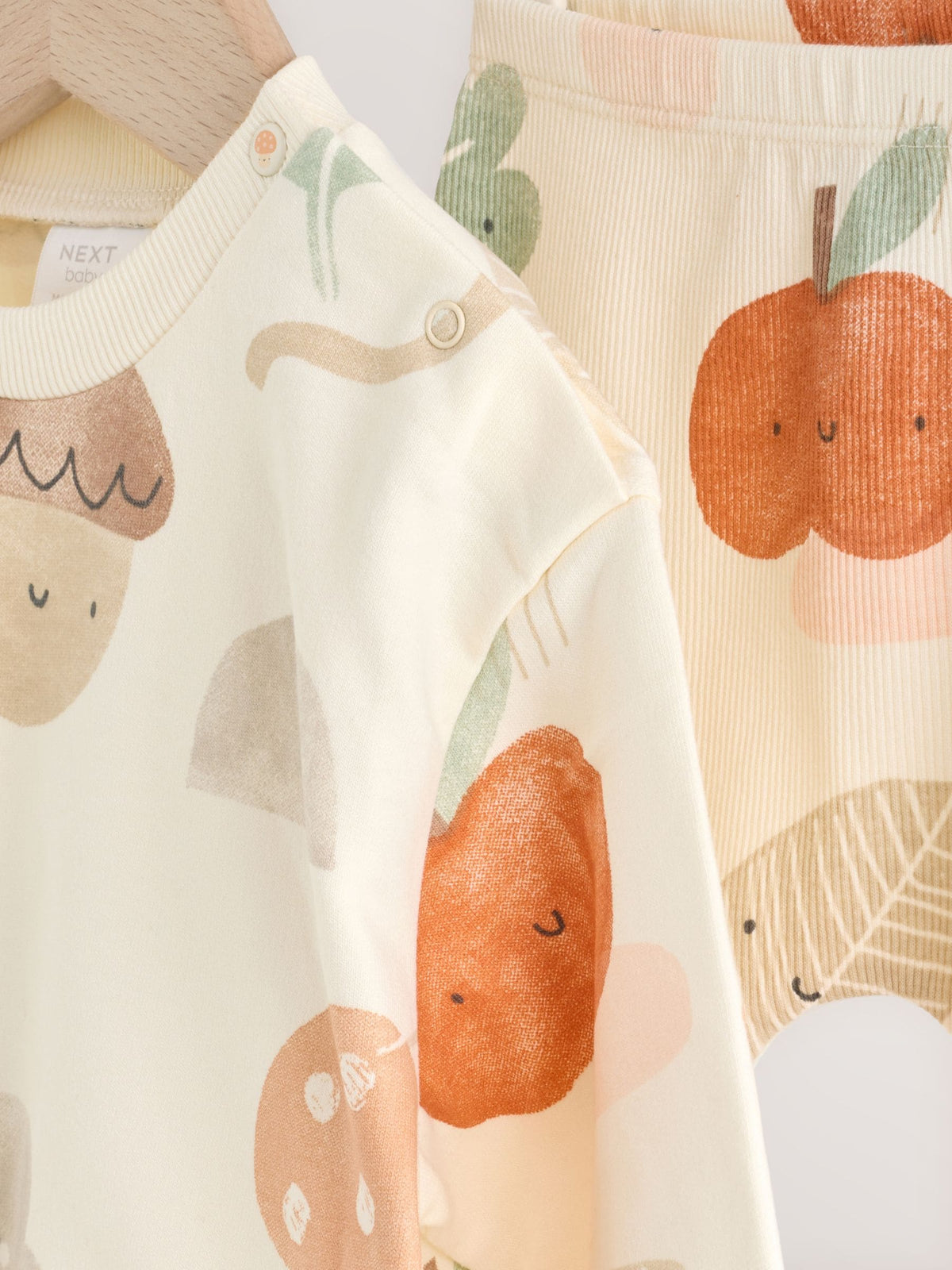 Neutral Autumn Print Sweatshirt and Leggings Baby Set (0mths-2yrs) (0mths-2yrs)